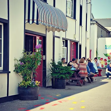 Neptune'S Hostel-2